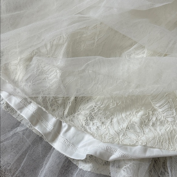 NWT Lulu's Strapless White Tulle Lace Wedding Gown Medium - Picture 10 of 13